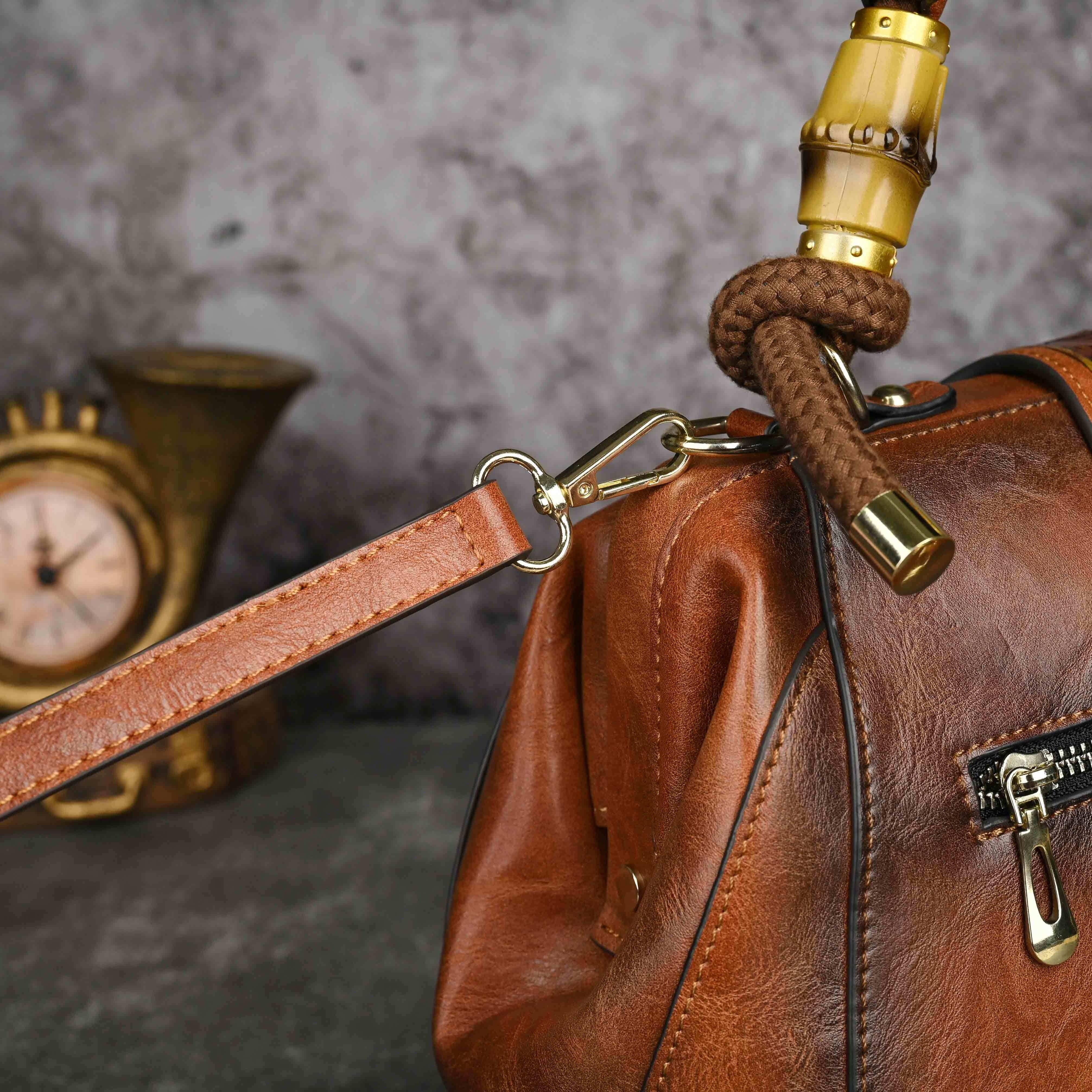 Dorothy™ | Argyle Messenger Bag - Image 11
