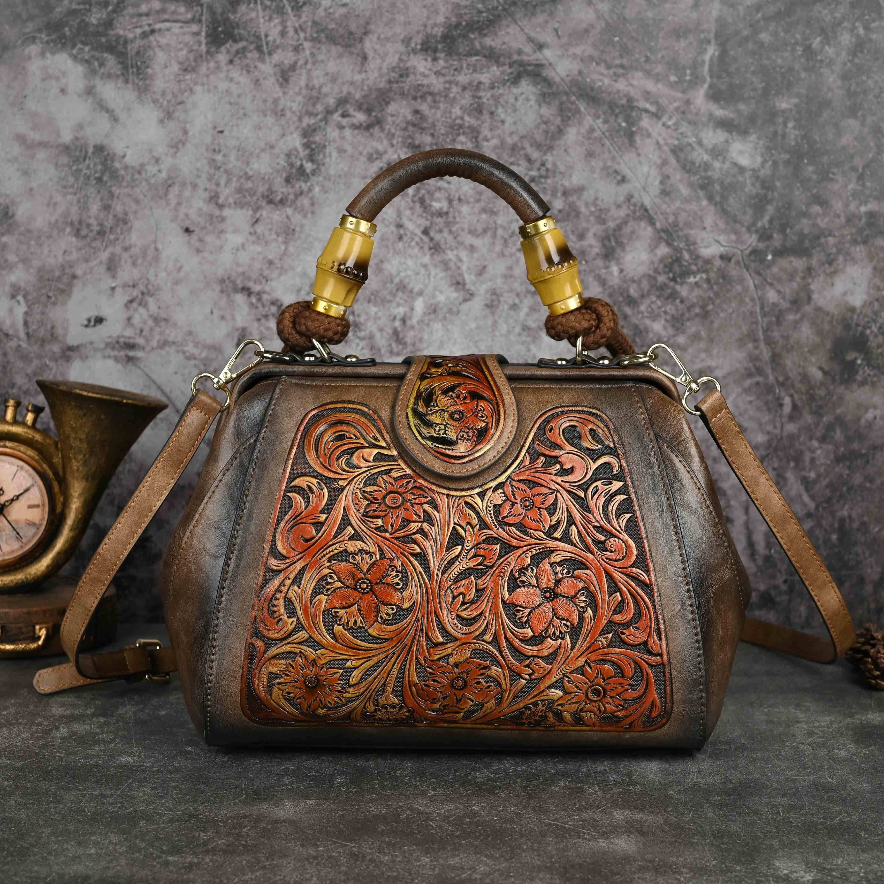 Dorothy™ | Argyle Messenger Bag - Image 5